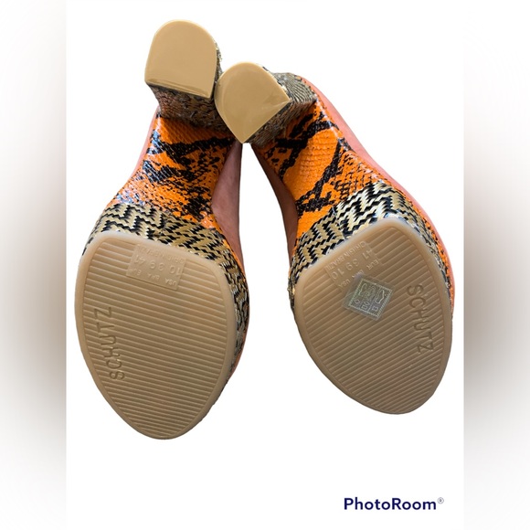 NWOT SCHUTZ PLATFORM HEELS - Picture 6 of 11